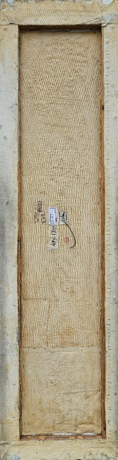 Abstrakte Figur auf Holz