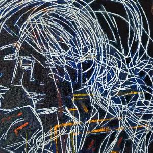 Abstrakte Figur auf Holz